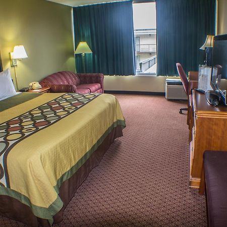 Hotel Super 8 by Wyndham Erie/I 90 Exterior foto