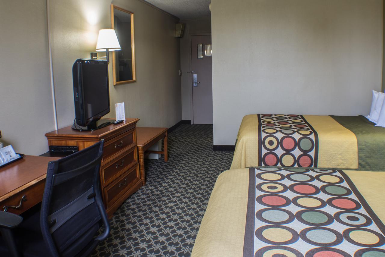 Hotel Super 8 by Wyndham Erie/I 90 Exterior foto